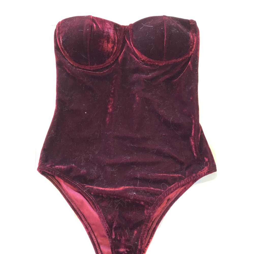 Velvet strapless bodysuit